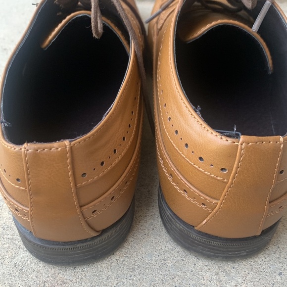 ASOS Men’s Tan Oxford Style Lace Up Wingtip Dress Shoe size 8WF - Picture 10 of 13